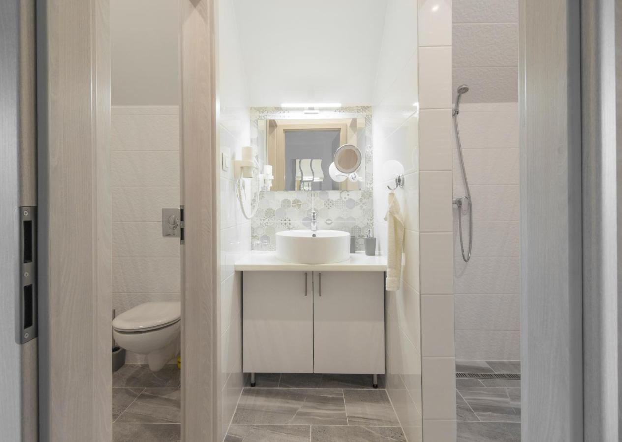 Ponty-Lak Panzio Guest House Davod Bagian luar foto