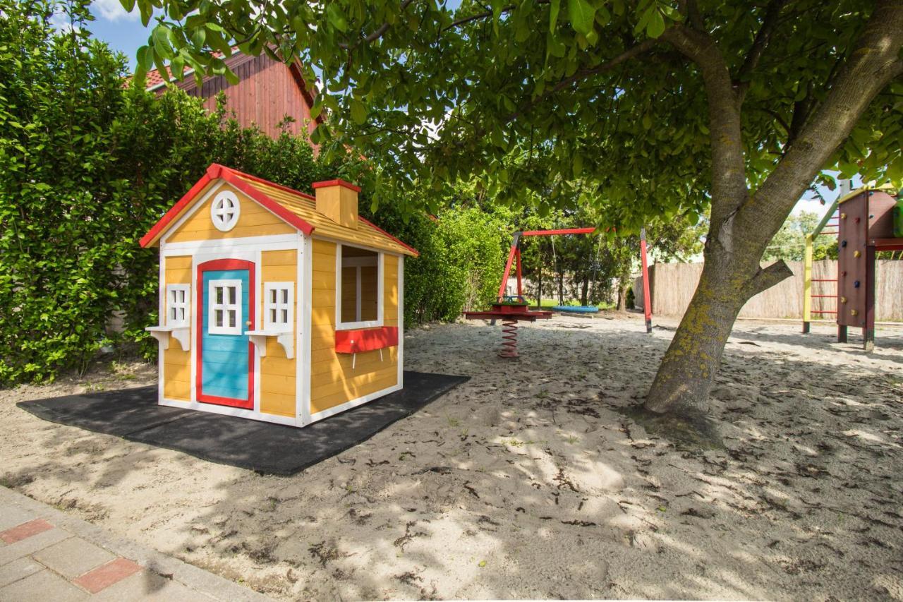 Ponty-Lak Panzio Guest House Davod Bagian luar foto